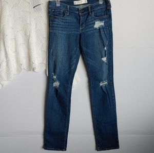 Abercrombie & Fitch 8R distressed skinny